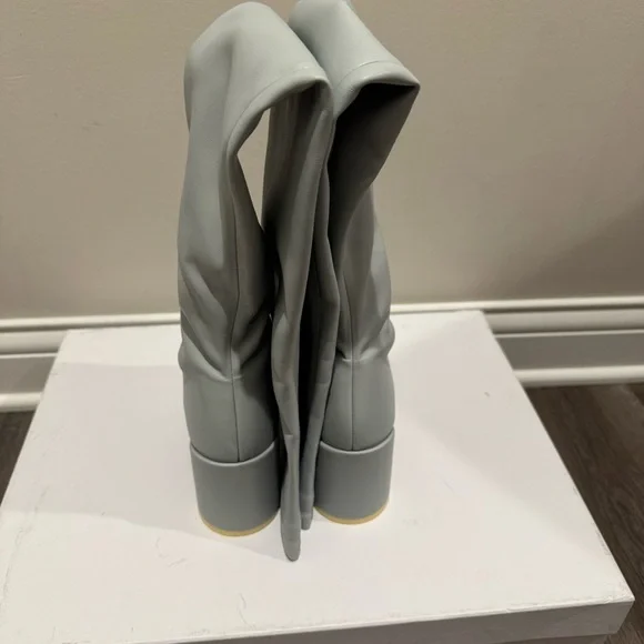 MM6 Maison Margiela Anatomic Thigh High Tabi Shaped Tall Heeled Boot Pearl Blue - Picture 10 of 16